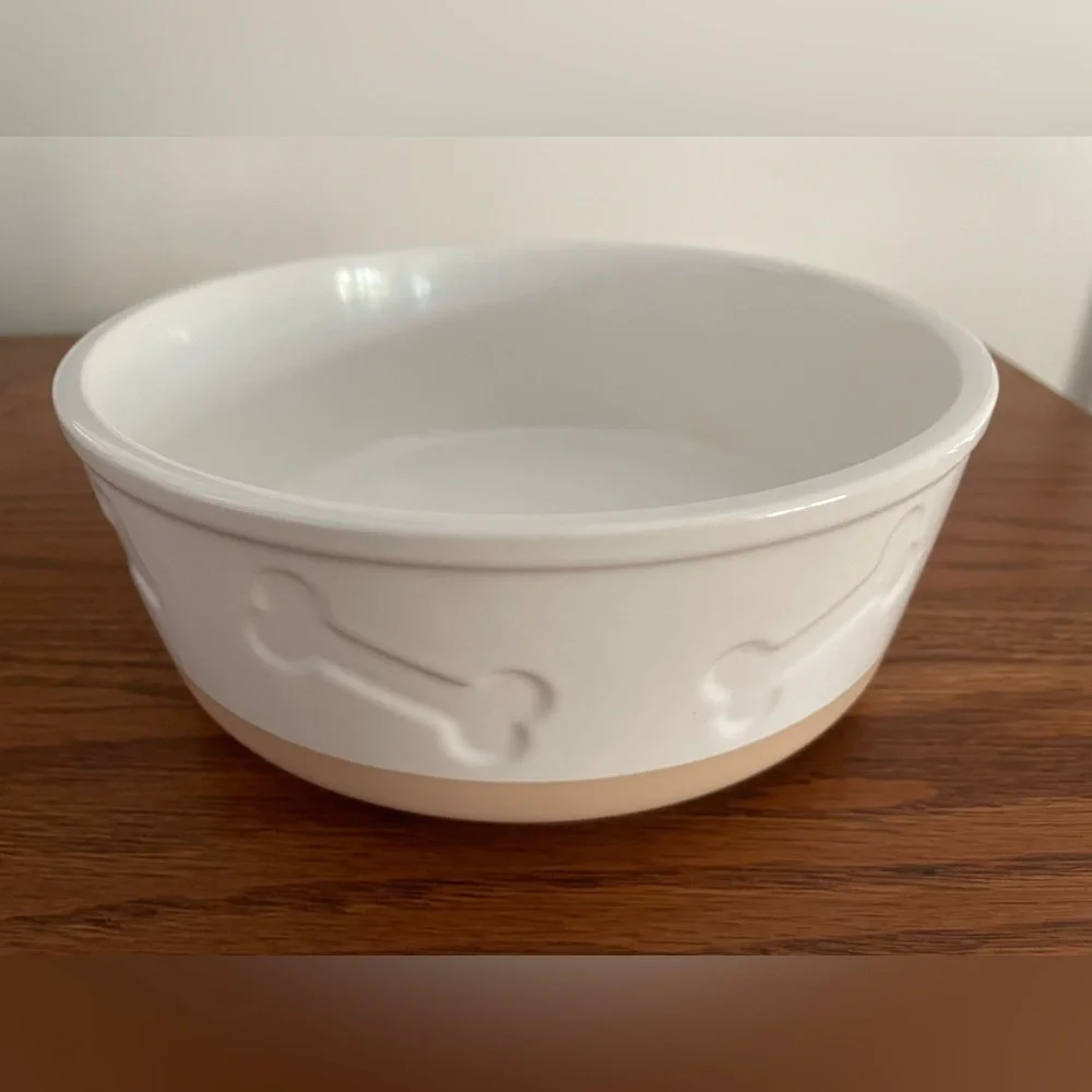 FRISCO White Ceramic Dog Bowl with Bone Design - Picture 1 of 4